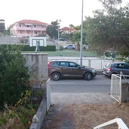 Ljilja بيت للعطل *